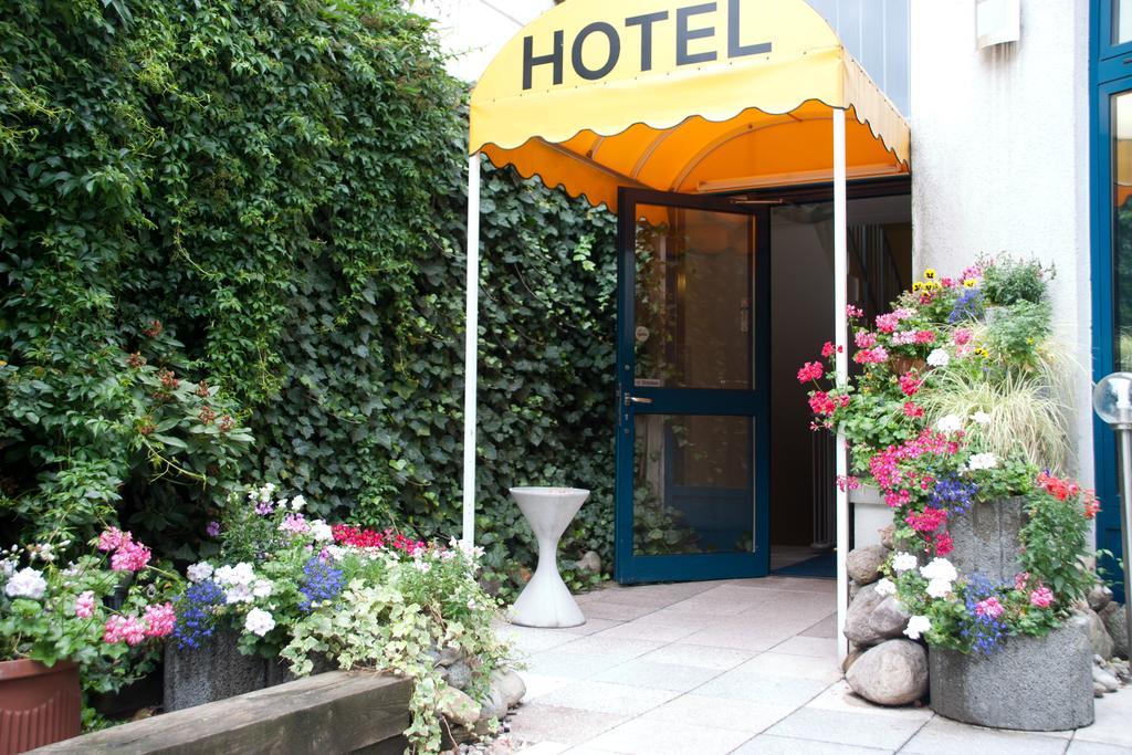 Cabo Nonsmoking-Hotel Hamburg Exterior photo
