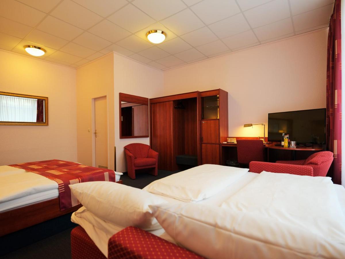 Cabo Nonsmoking-Hotel Hamburg Exterior photo
